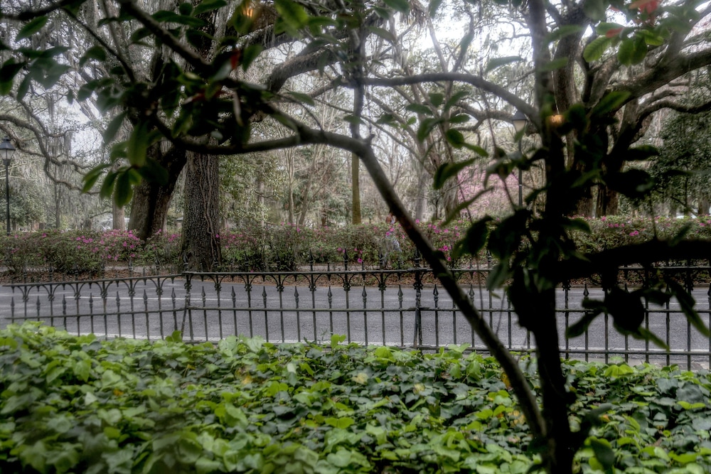 Forsyth Park Inn 40/50
