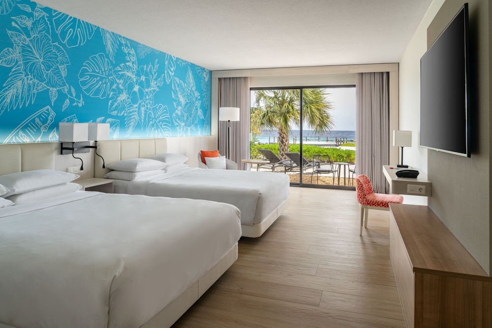 Room, 2 Queen Beds, Ocean Front، Curacao Marriott Beach Resort 5/8