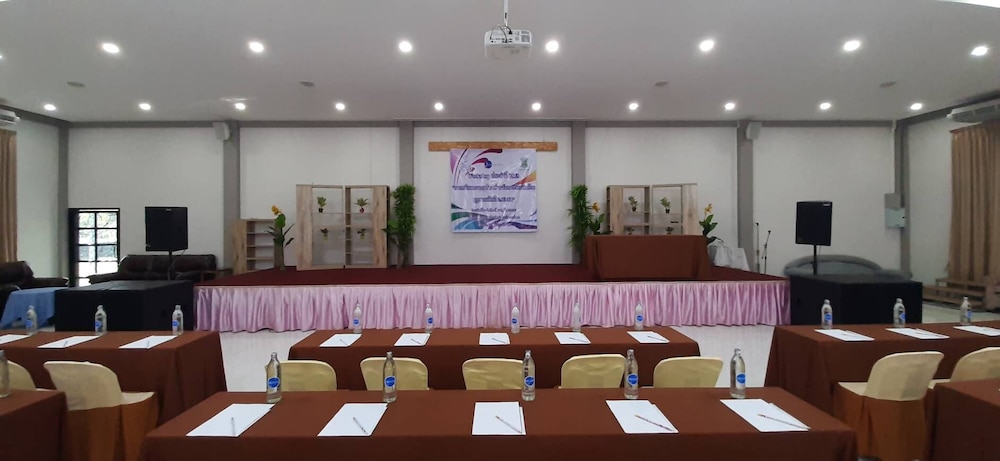 Golden Gold Khaoyai Resort & Spa 25/50