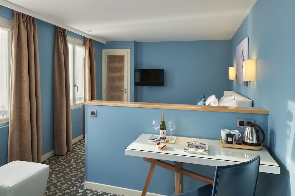 GRAND HOTEL MALHER 48/48