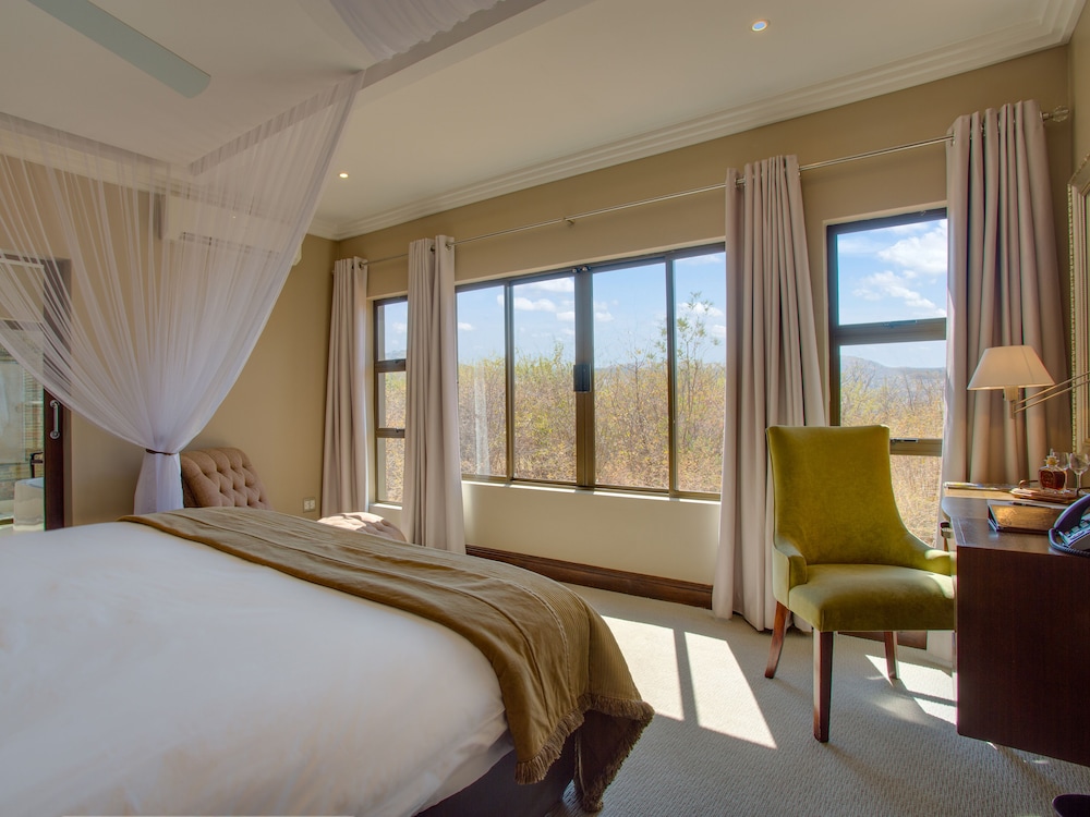 Shepherd's Tree Game Lodge 11/63