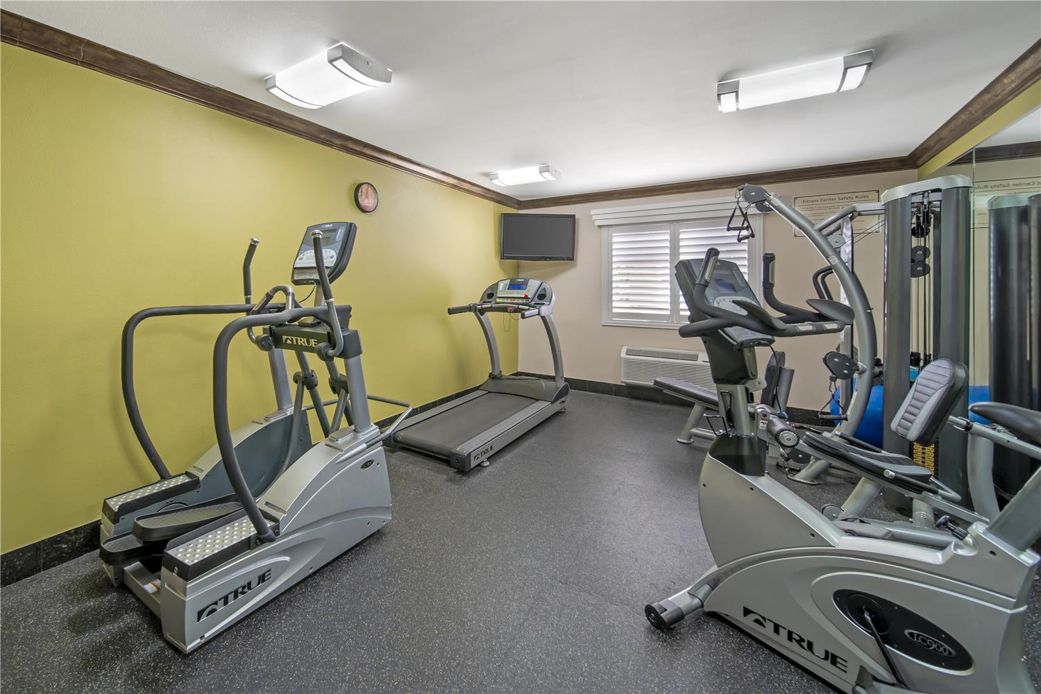 Best Western Antelope Inn & Suites 11/22