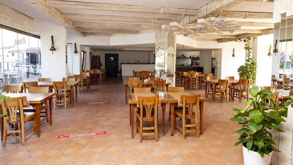 Flora Bodrum Hotel 47/63