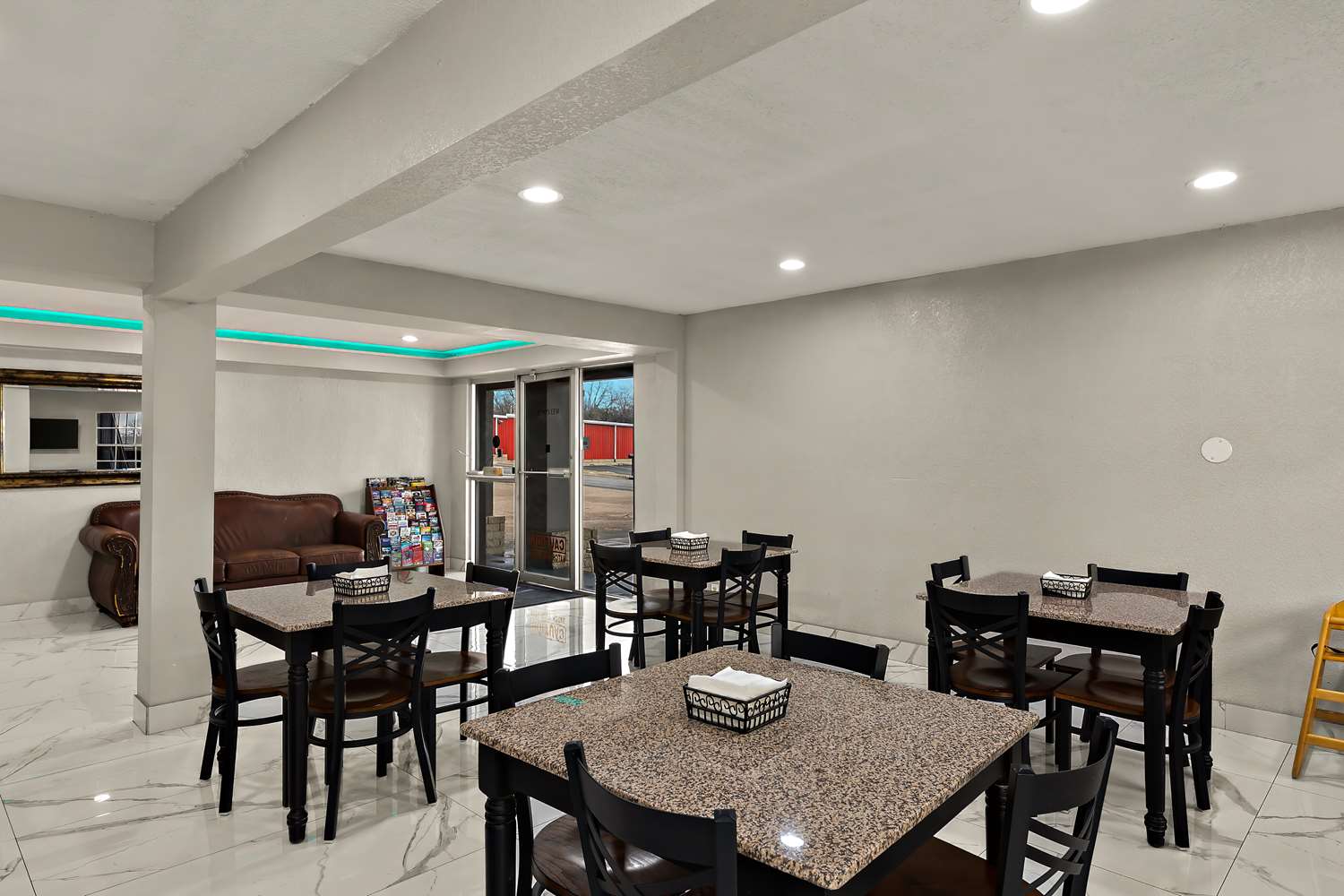 restaurant cafeteria
