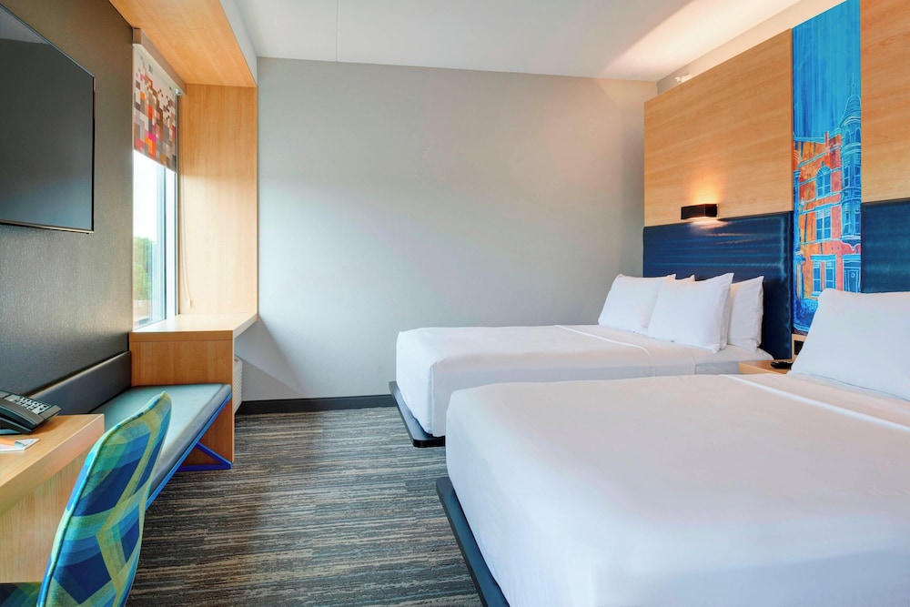 Aloft, 2 Queen Beds