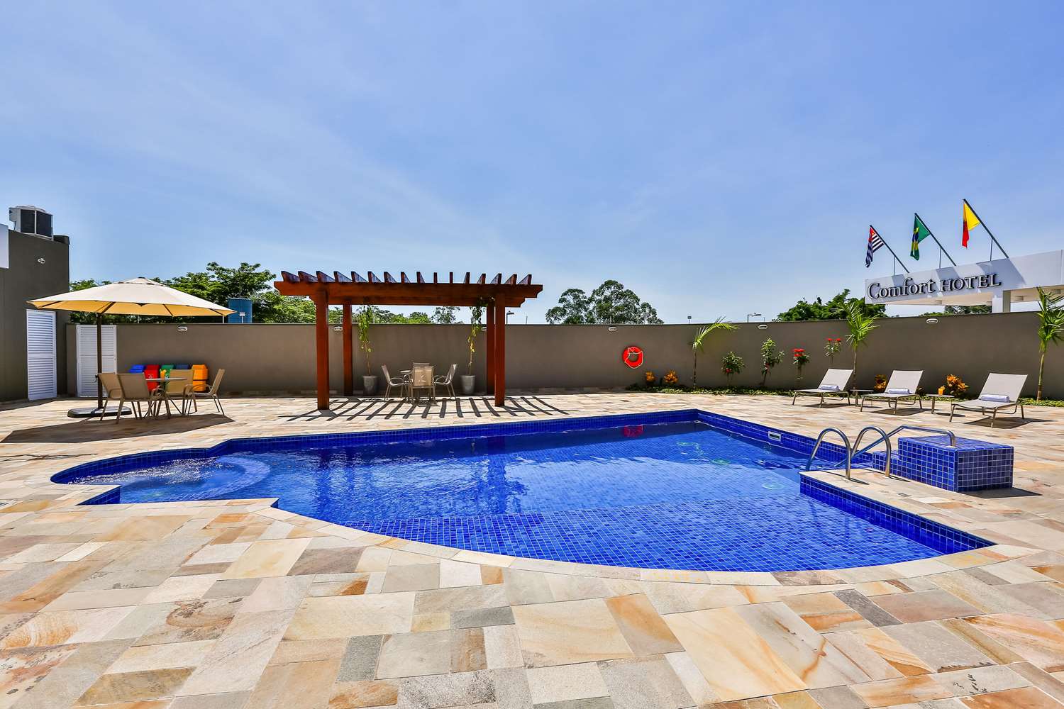 Comfort Hotel Mogi Guacu 44/46