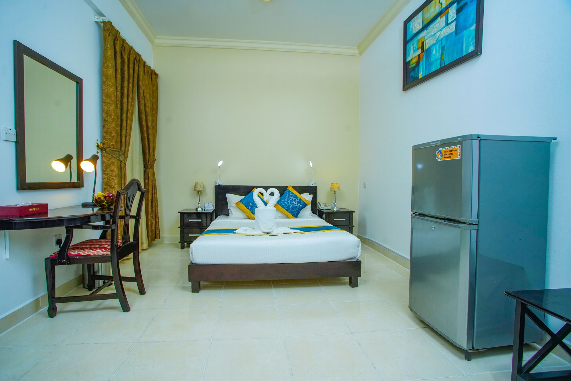1 BEDROOM, STANDARD, DOUBLE OR TWIN BED