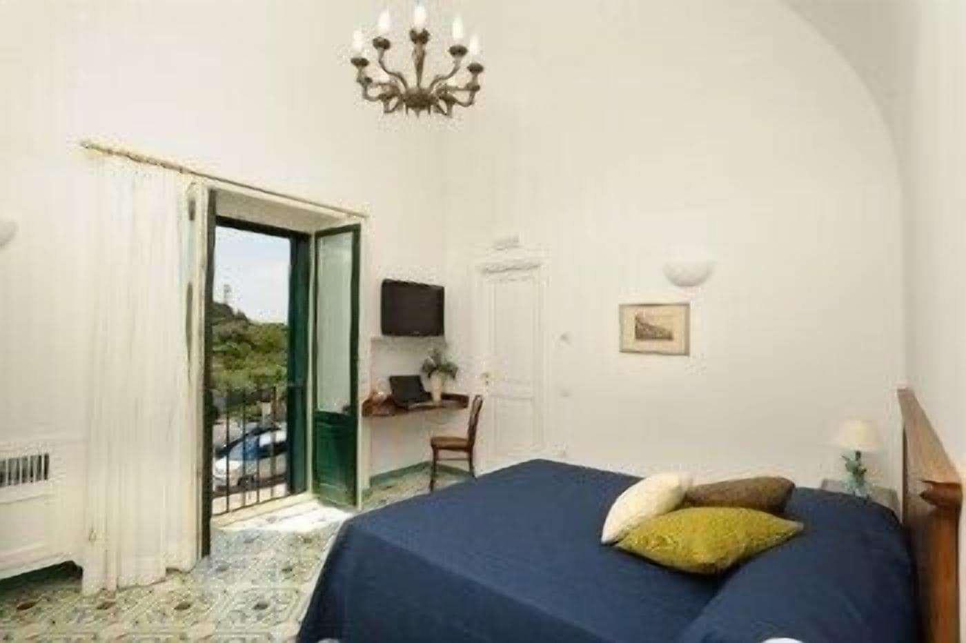 SUPERIOR, DOUBLE BED