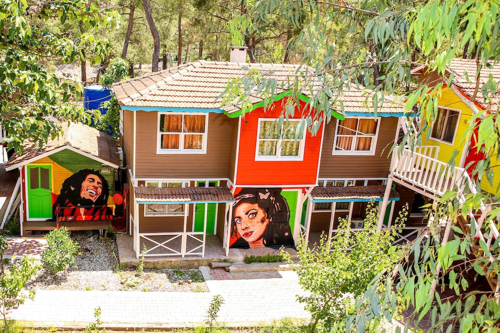 Olimpos Salinas Wooden Houses 2/21