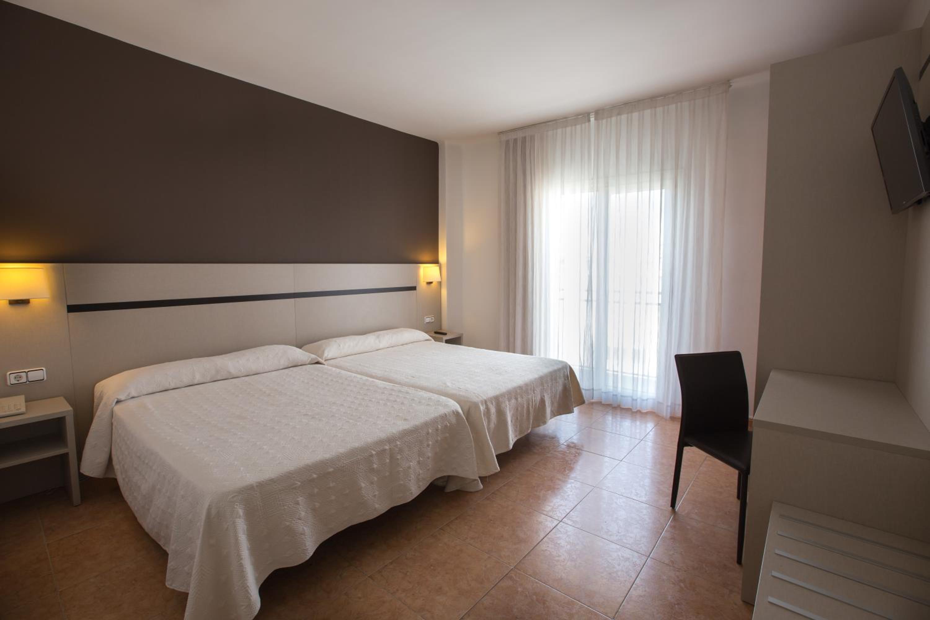 غرفة قياسية رباعية، Costa Brava Blanes 2/5