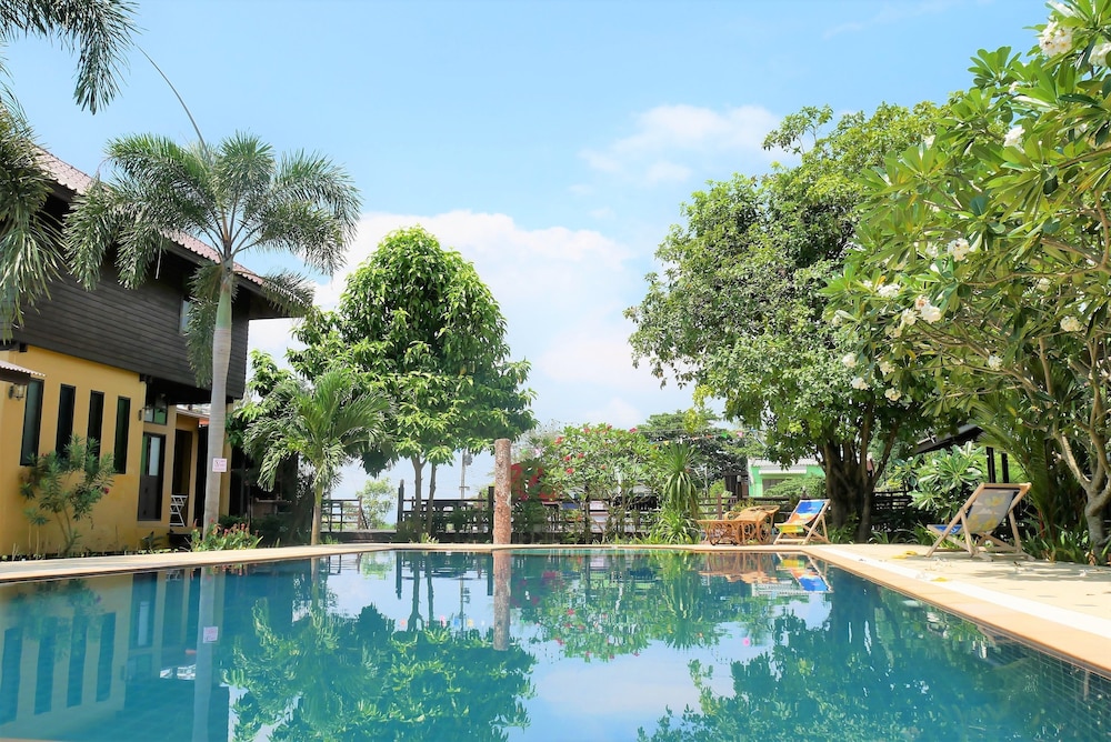 Home At Chan Resort 22/25