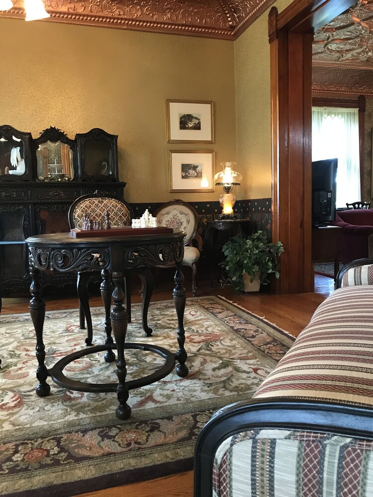 Nauvoo Grand Bed and Breakfast 38/51