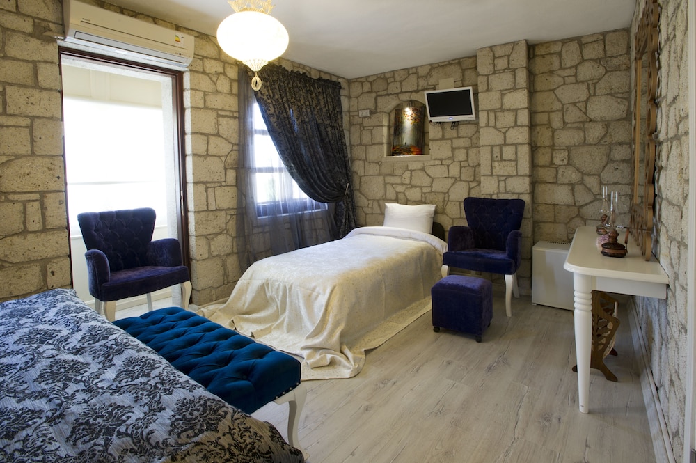 Lodos Butik Otel 12/22
