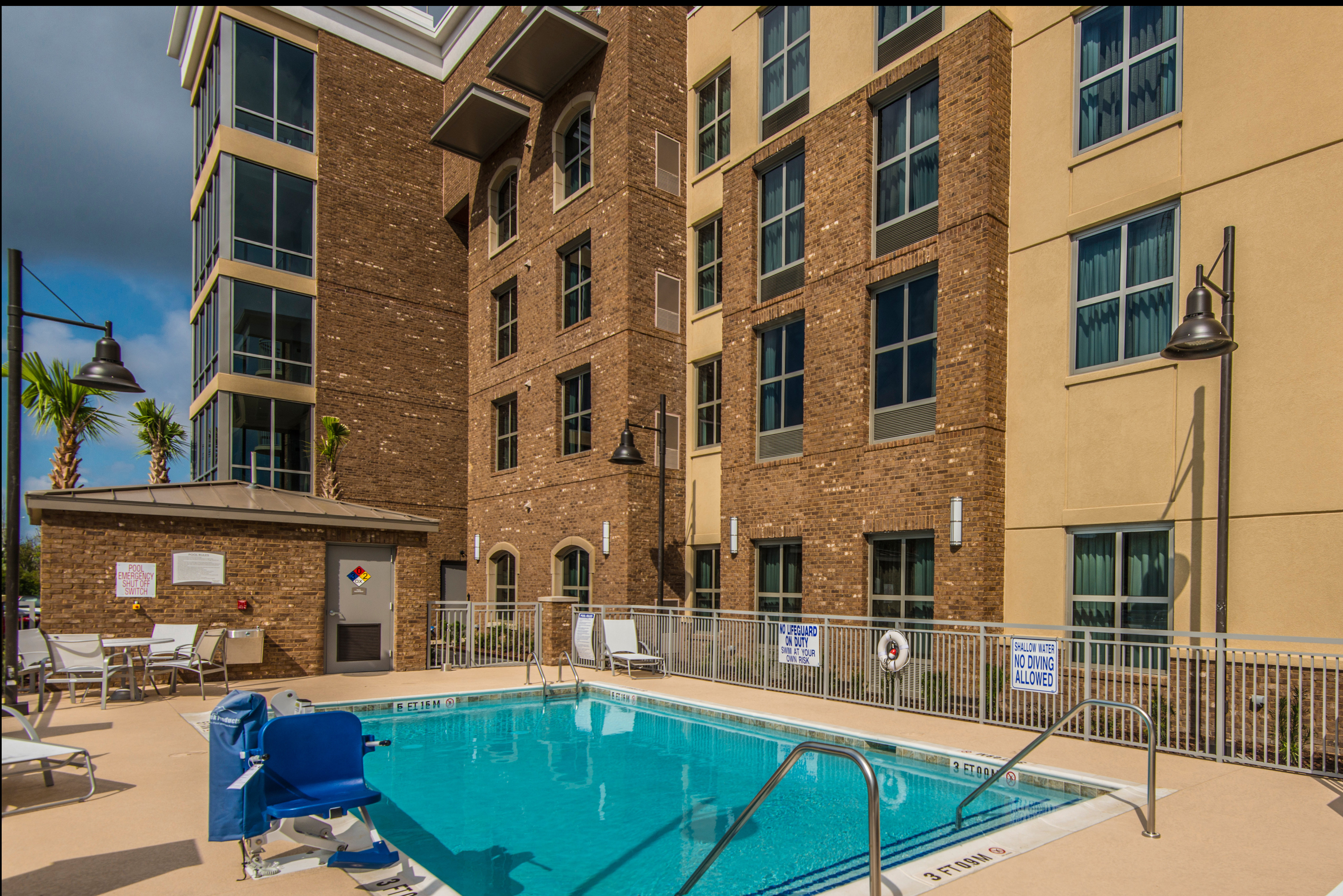 STAYBRIDGE SUITES CHARLESTON - MOUNT PLEASANT 60/60
