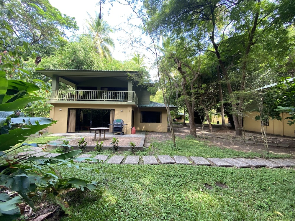 Puerto Barillas 42/48