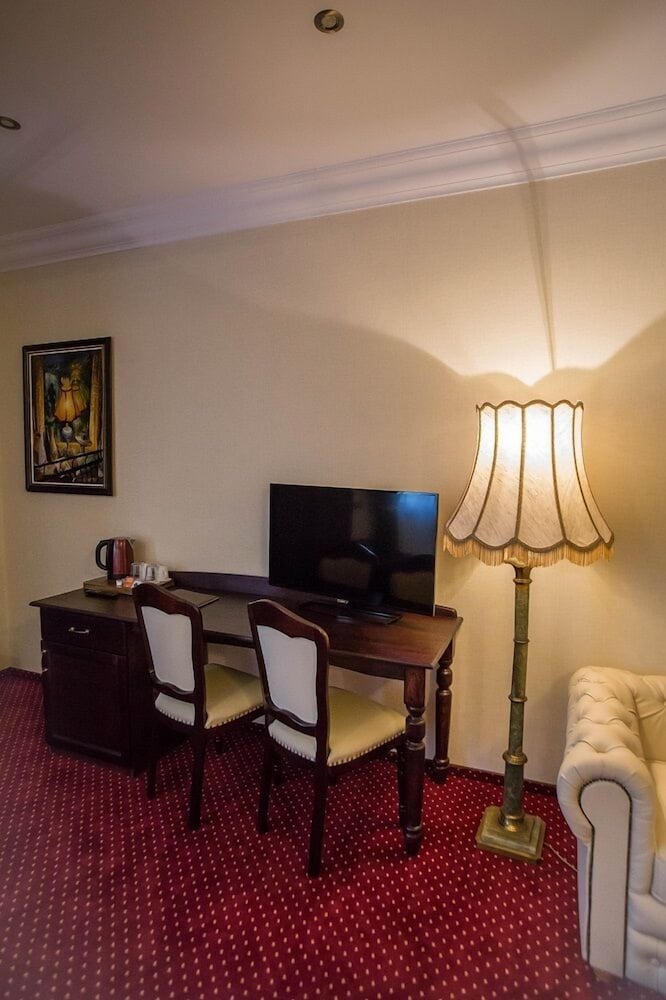 Magus Hotel 43/57