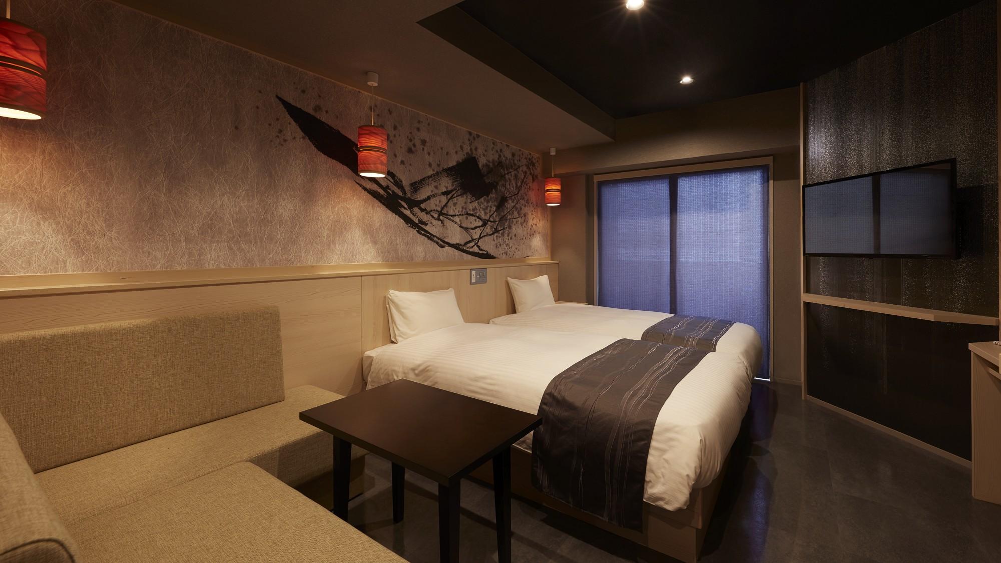 Hollywood, Comfort, Twin Beds, City View