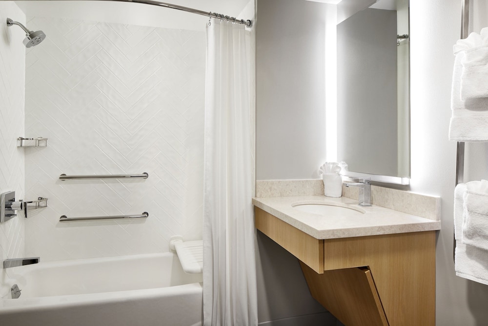 Towneplace Suites Marriott Dulles Airport 35/39