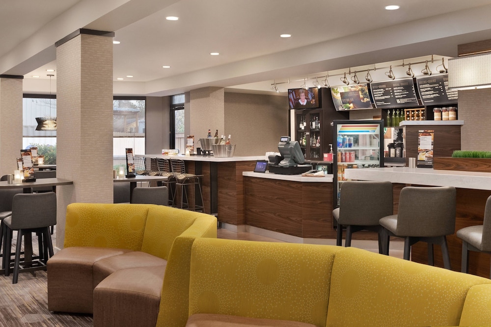 Courtyard By Marriott Tupelo 10/28