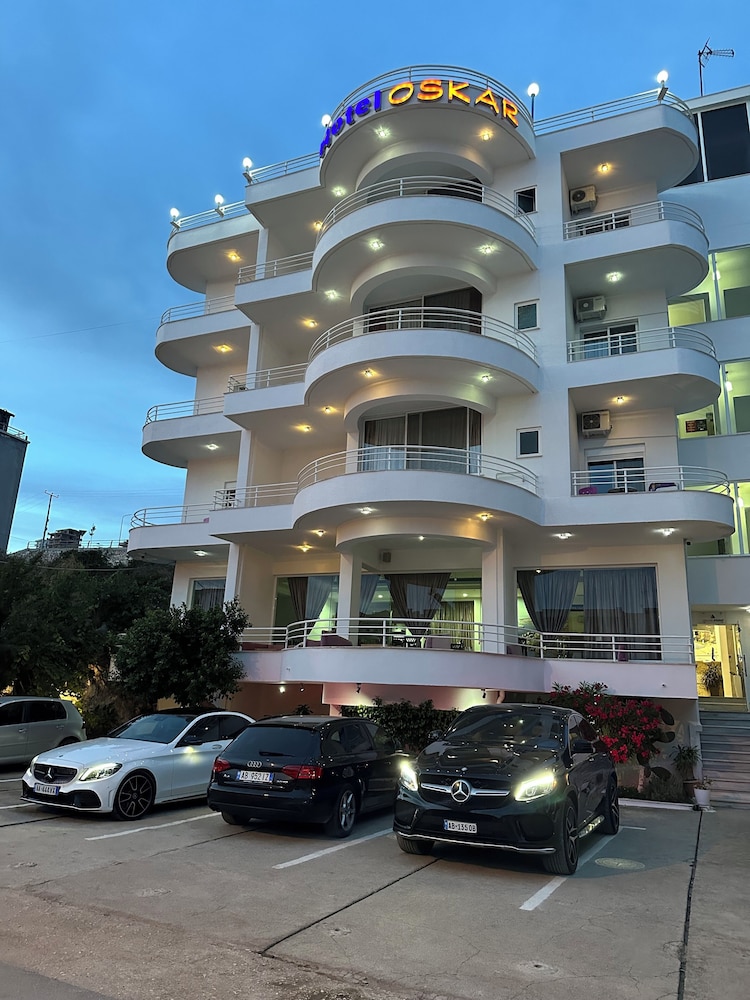 Hotel Oskar 54/60