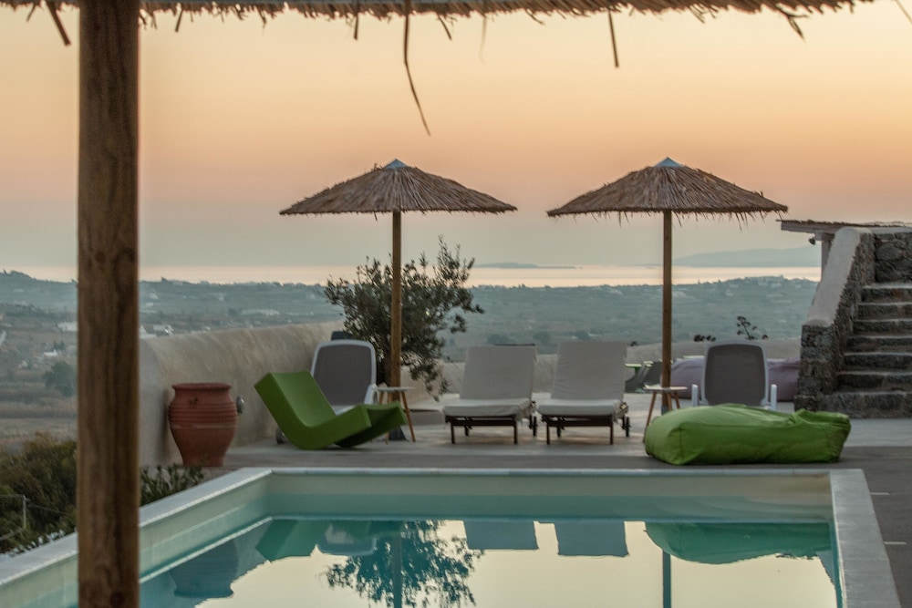 Halcyon Villas 38/66