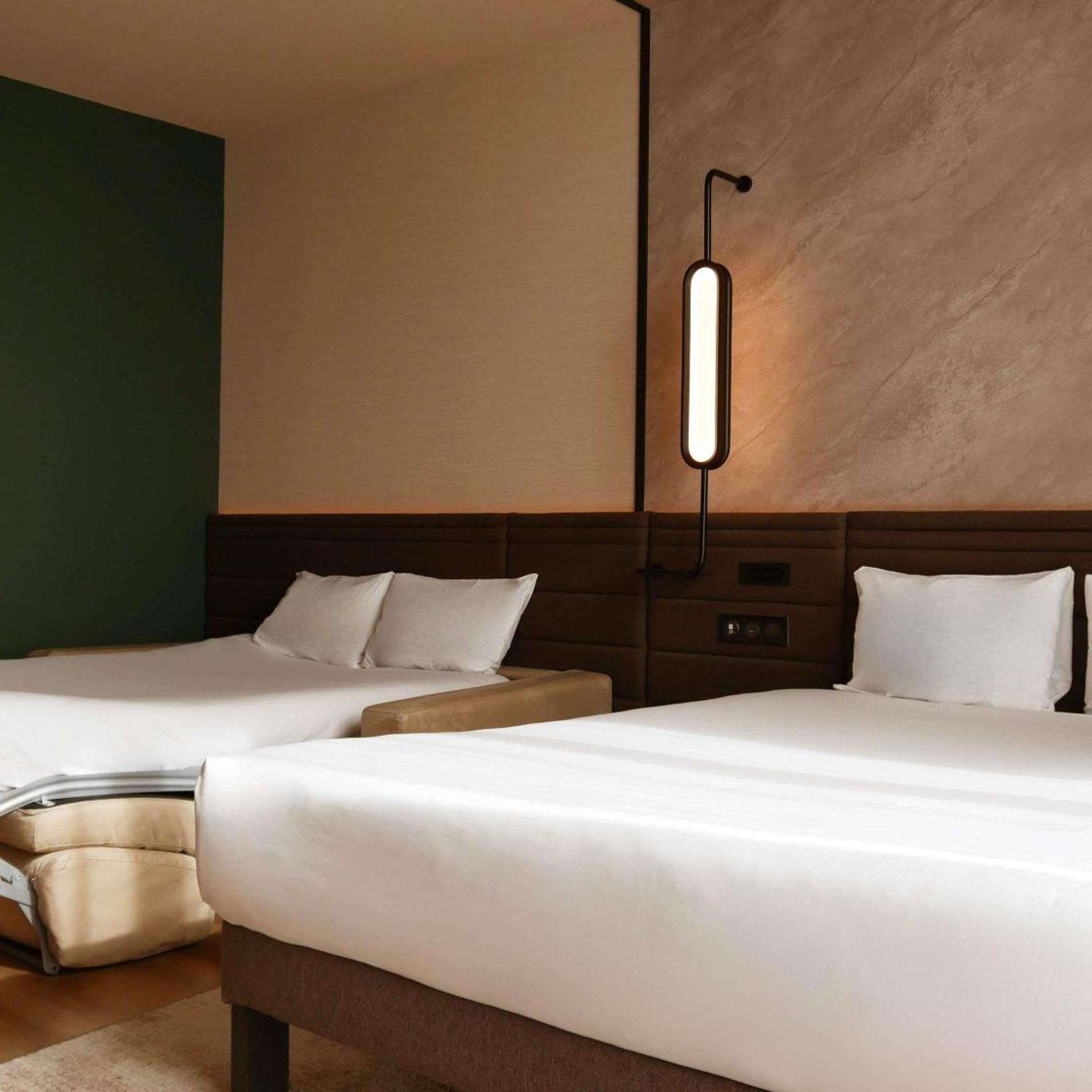 Executive, Quadruple, Double Bed, Sofa