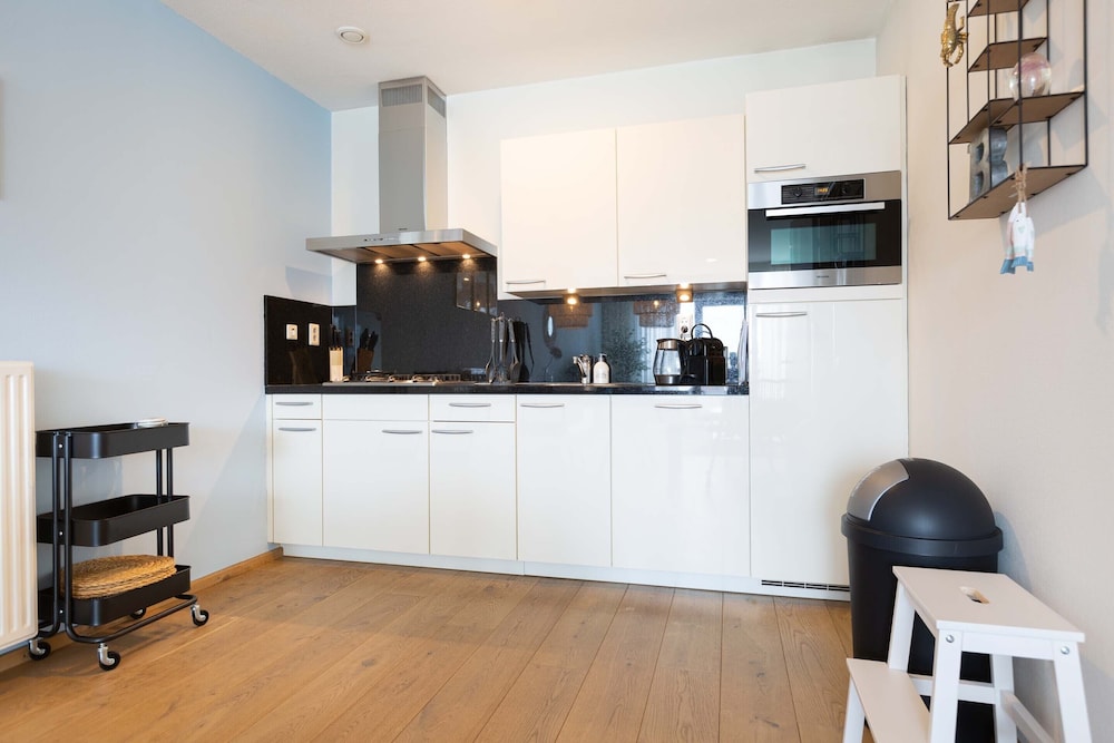BizStay Harbour Scheveningen Apartments 9/50