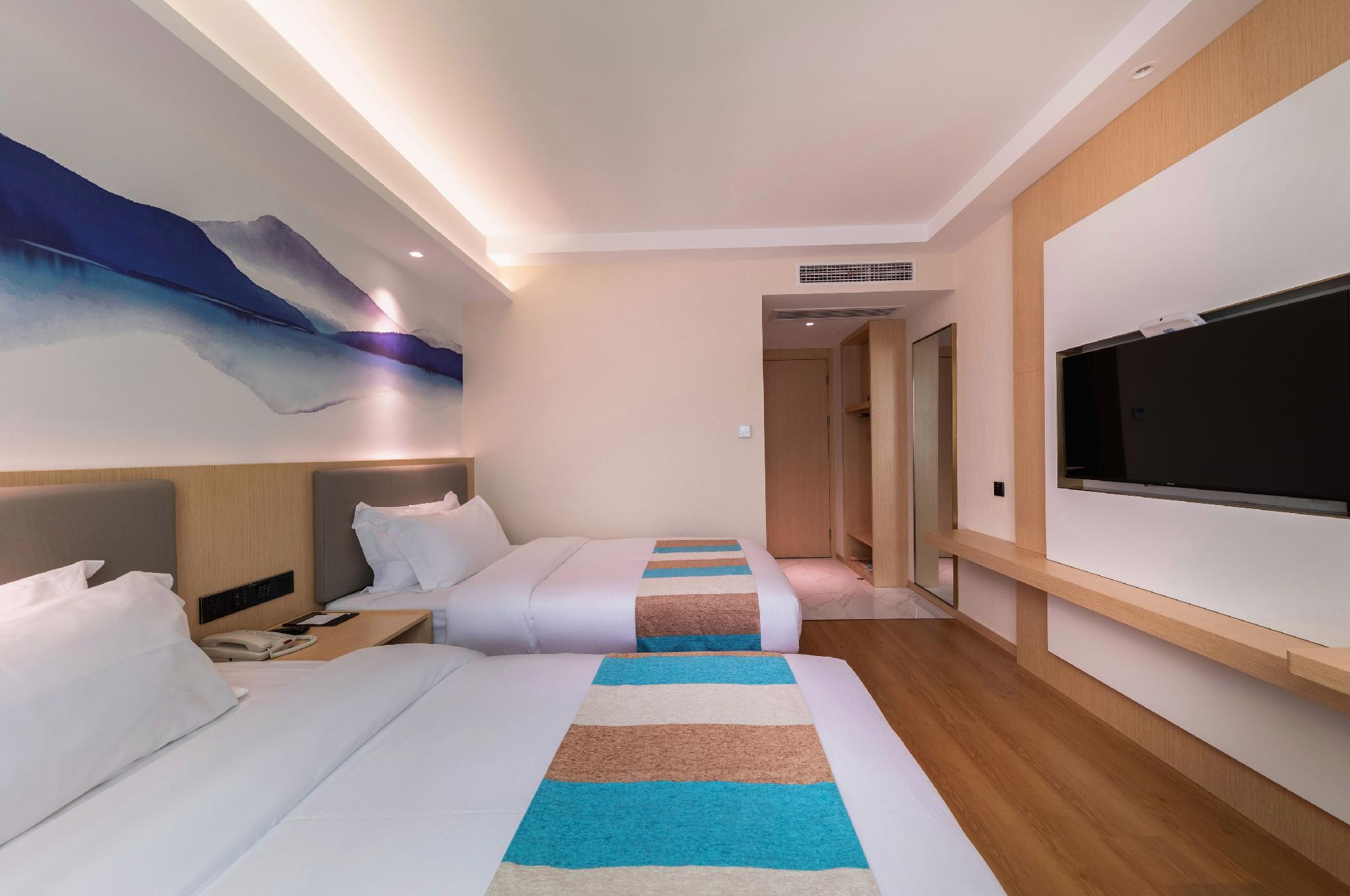 Feature, Twin Beds