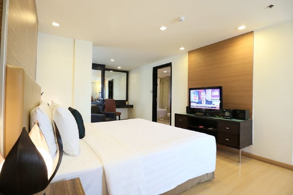 ASPEN SUITES HOTEL SUKHUMVIT 2 BANGKOK 17/65