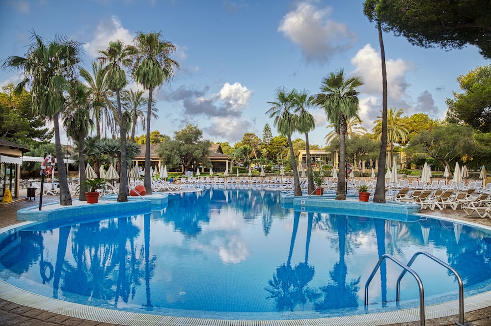 Vell Mari Hotel and Resort 36/62