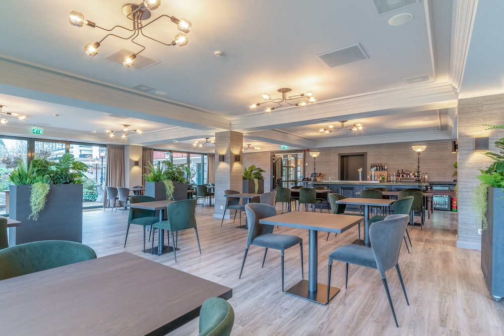 Fletcher Hotel-Restaurant De Hunzebergen 52/66