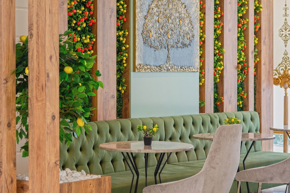 CITRUS PARK HOTEL 36/56