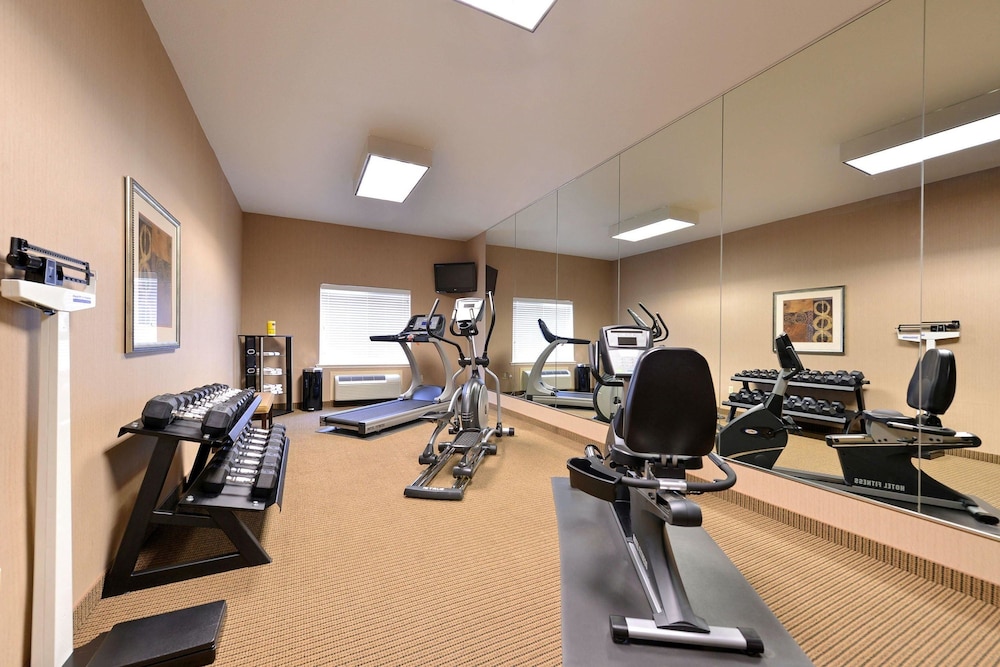 Comfort Inn and Suites Mexia, TX 31/59