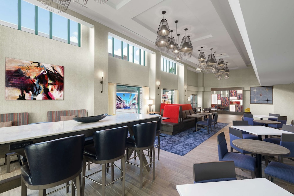 Hampton Inn & Suites Tampa/Ybor City/Downtown 36/42