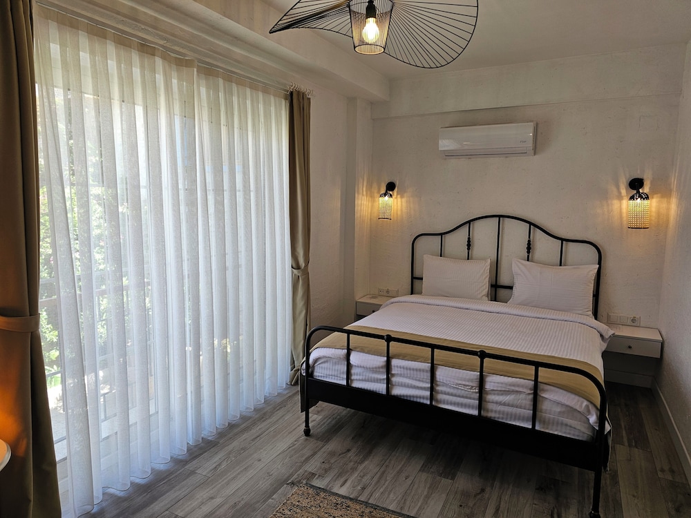 Kugu Urla Otel 11/50