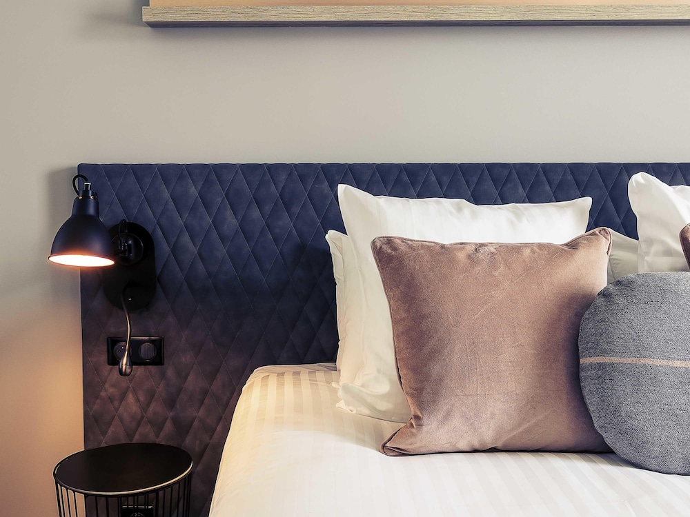 Mercure Paris Gennevilliers 41/76