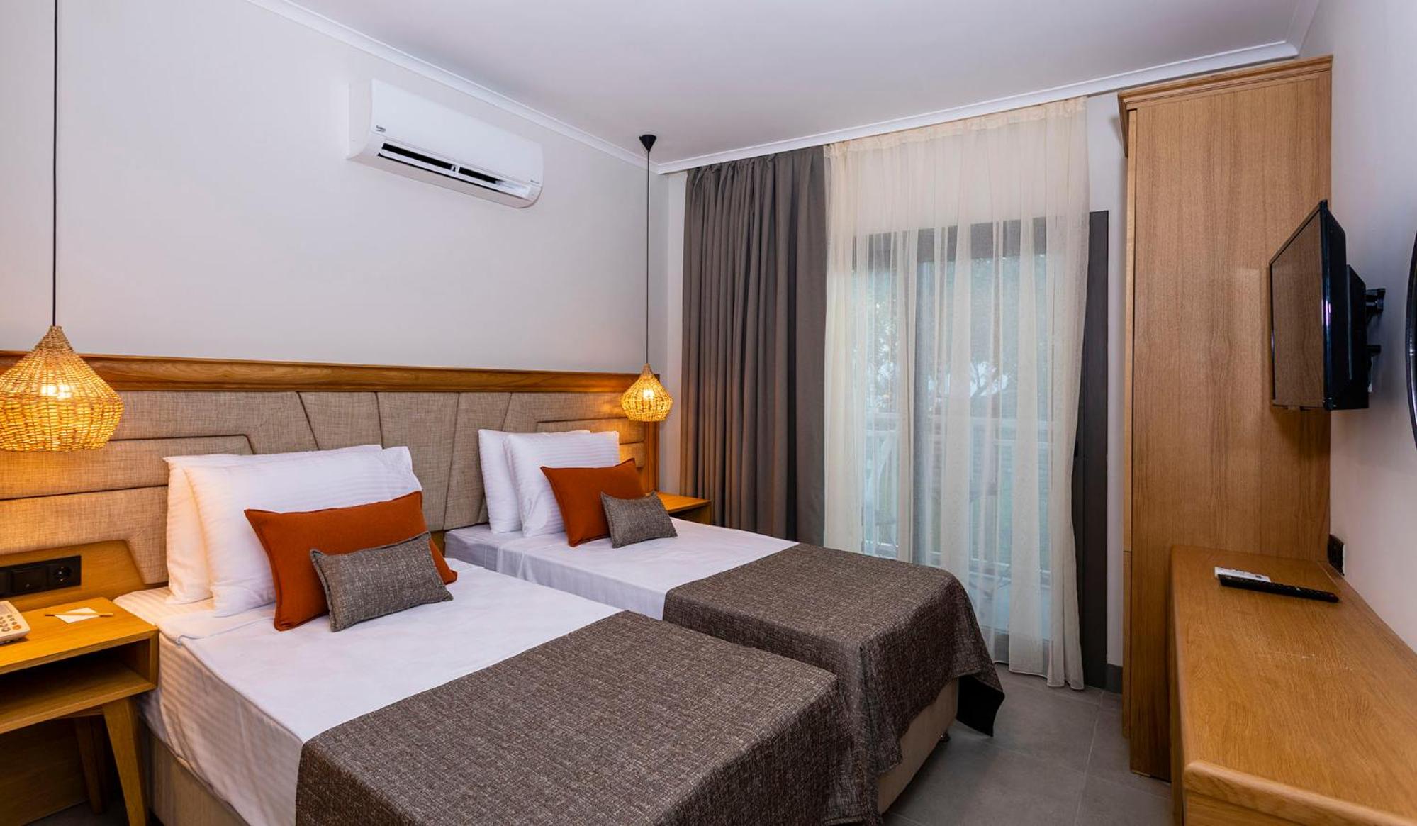 غرفة بسرير مزدوج أو سريرين منفصلين، Yalipark Beach Hotel 6/10
