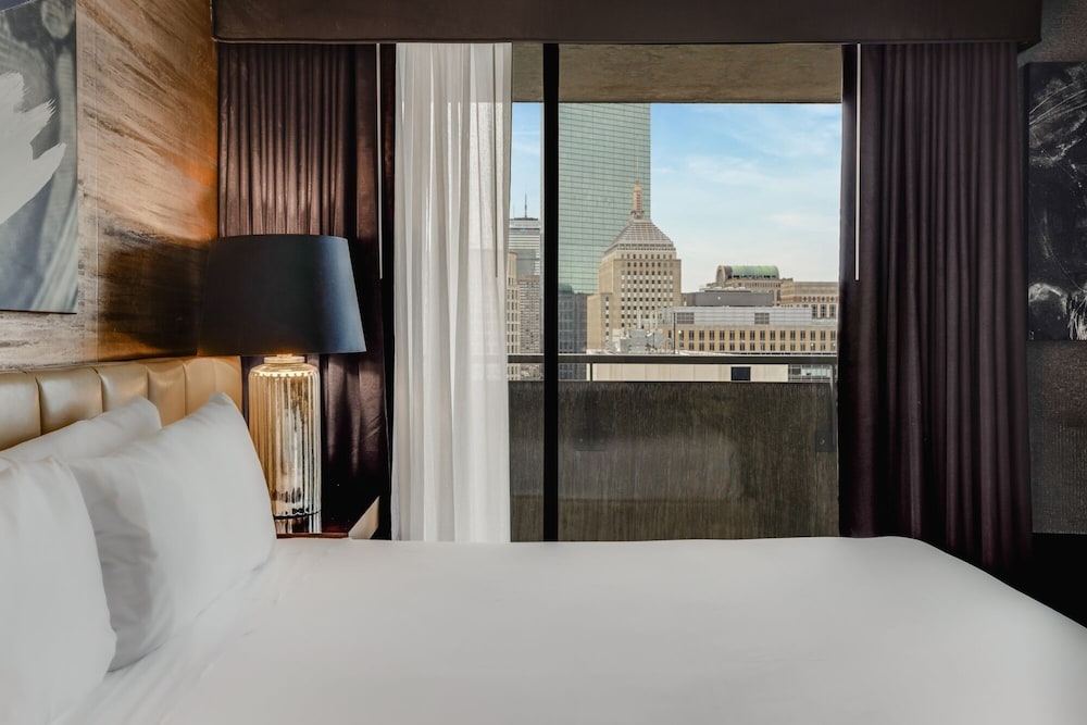 Loft, Suite, King Bed, Accessible