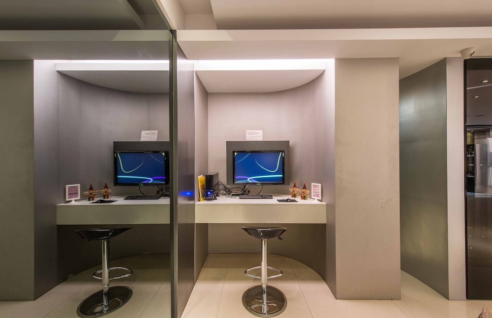 Forward Hotel Nangang 60/70