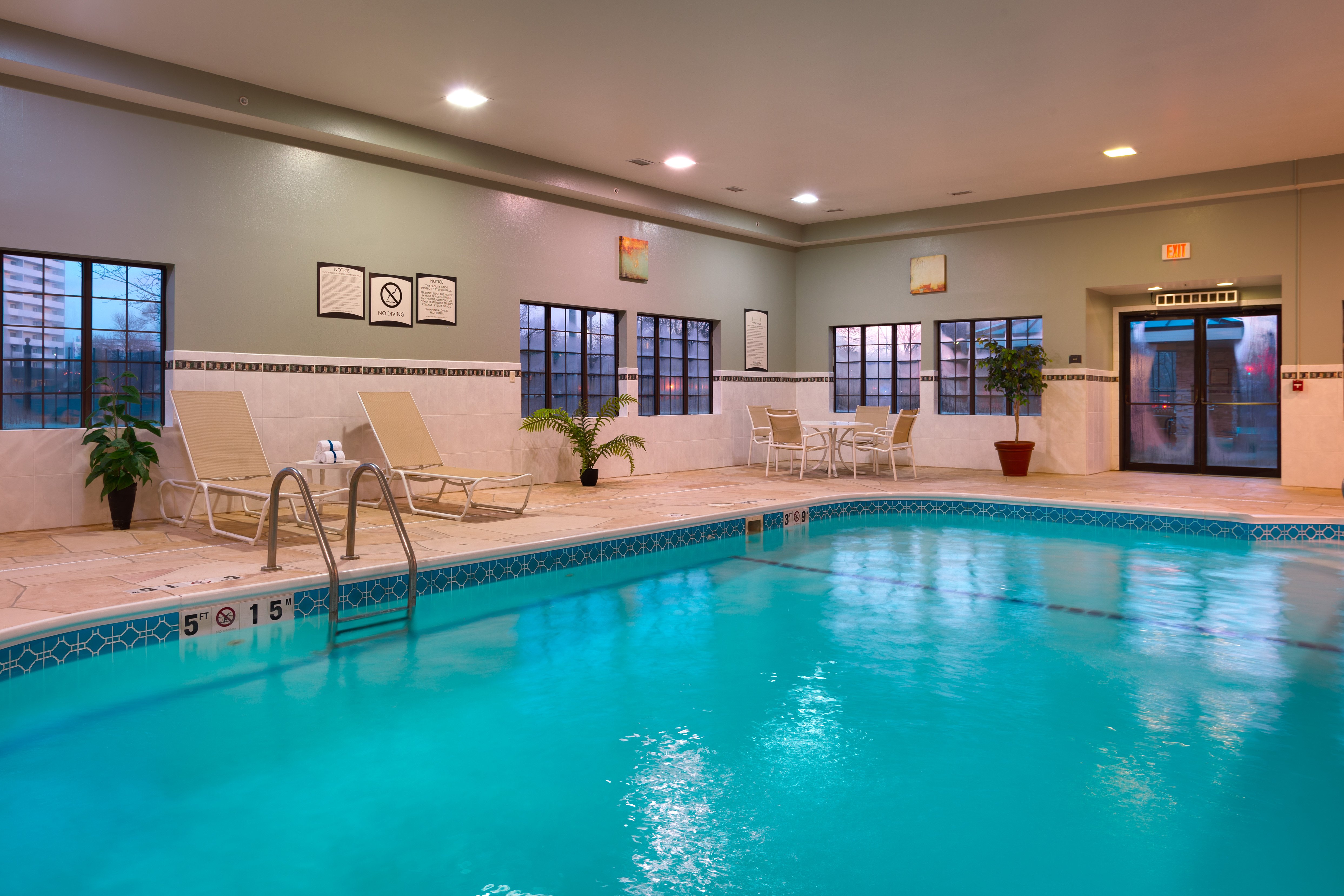 Staybridge Suites Peoria Downtown 12/34