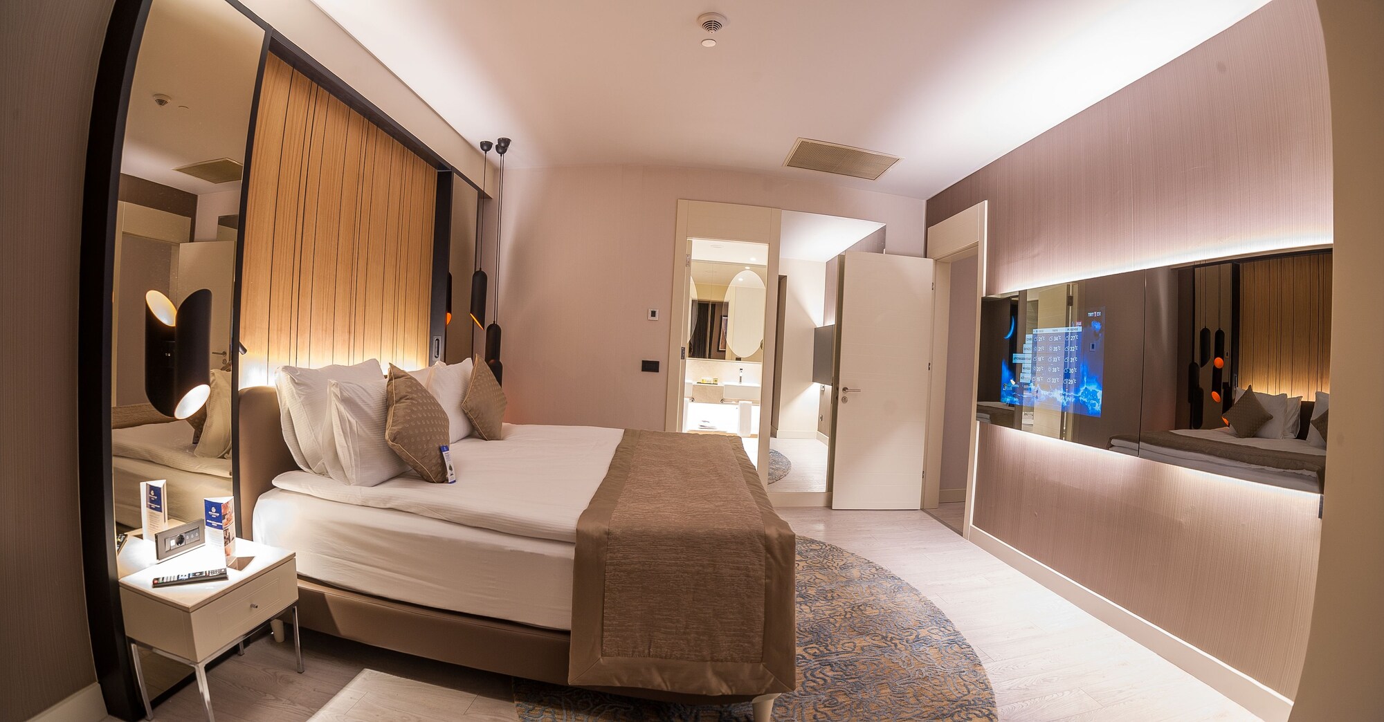 1 BEDROOM, EXECUTIVE, SUITE