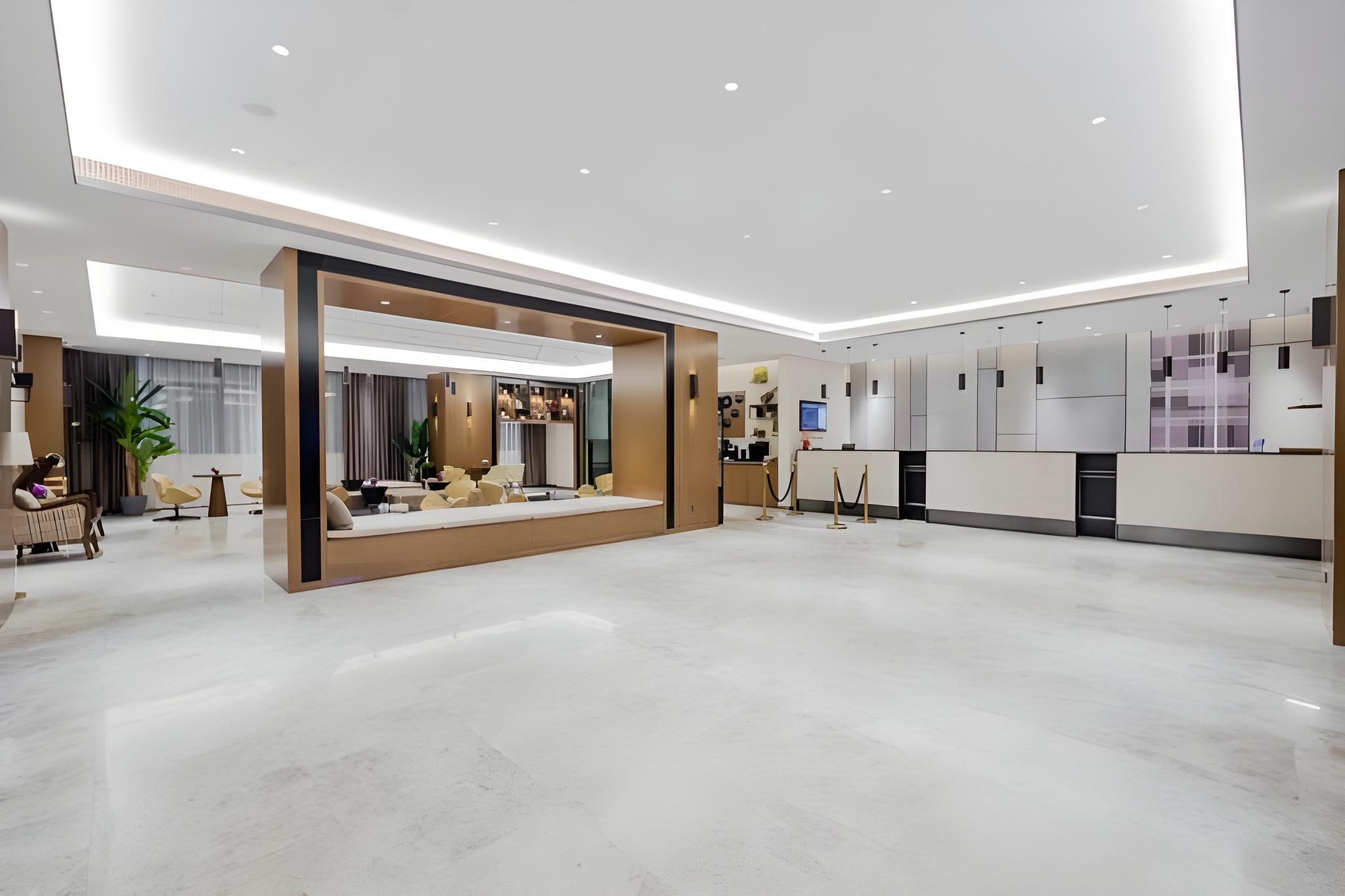 Home Inn Plus (Wuxi Zhongshan Road Shenglimen Metro Station) 14/57