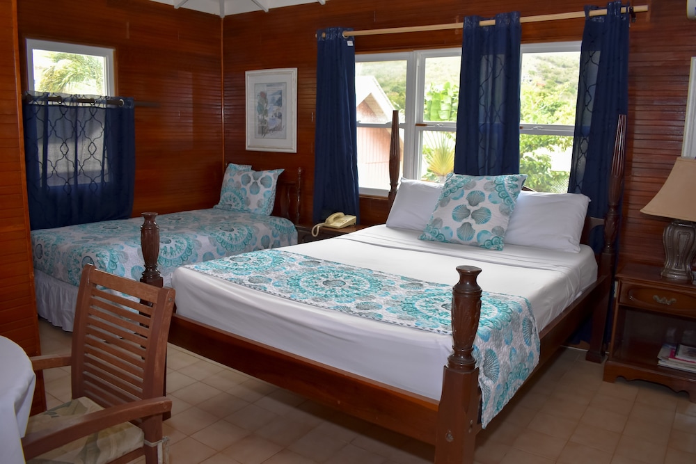 Catamaran Hotel Marina 17/61