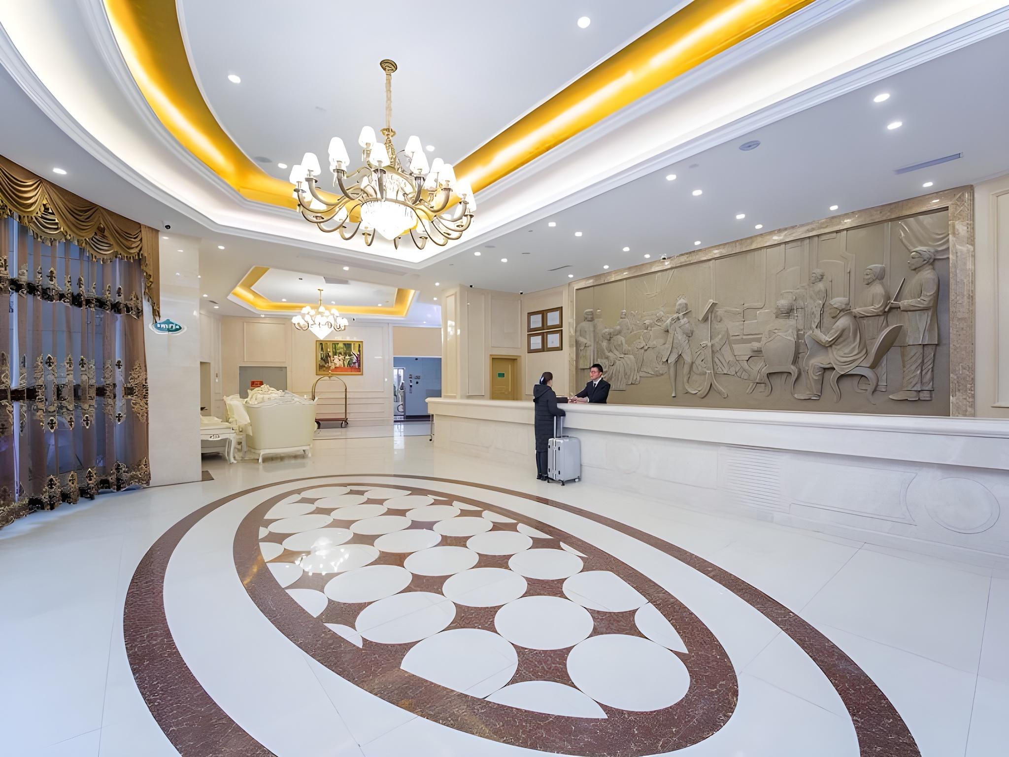Vienna Hotel (Wuhan Zhuyeshan Subway Station) 11/29