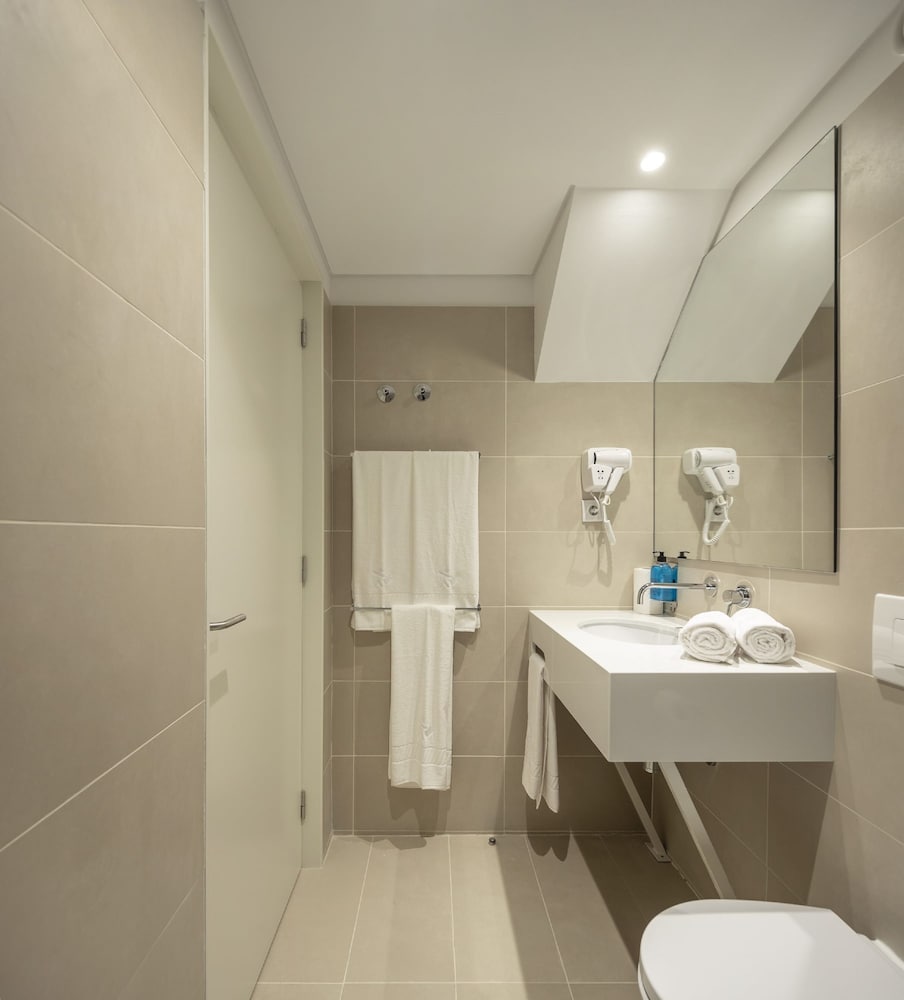 Lisbon Serviced Apartments Santos 44/50