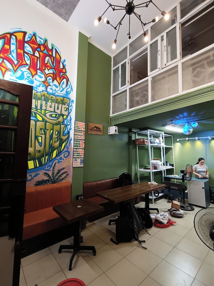 Viet Vintage Hostel & Pub 19/26