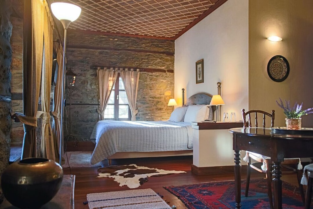 Palio Eleotrivio Guesthouse 15/50