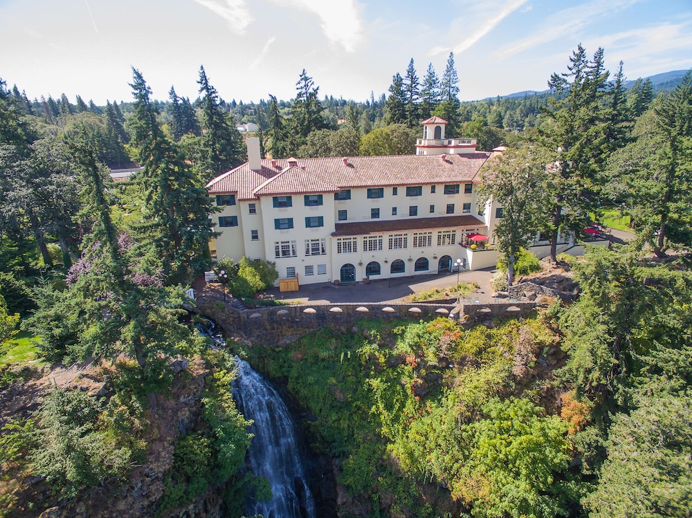 Columbia Gorge Hotel And Spa 1/62