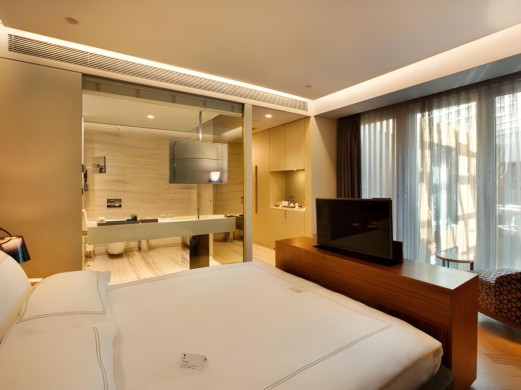 Senior, Suite, Living Area