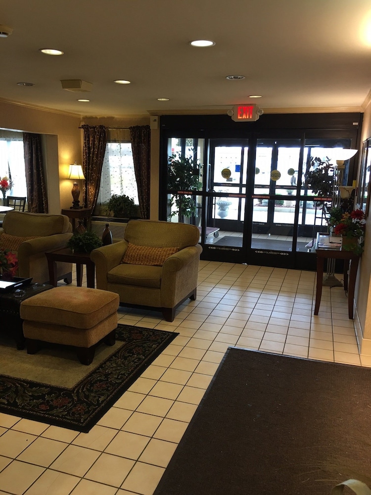 Baymont by Wyndham Paducah 8/18